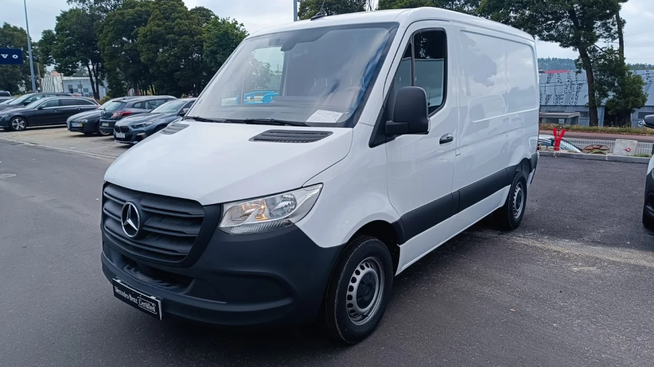 Mercedes Sprinter 215 CDI / 32 3 T