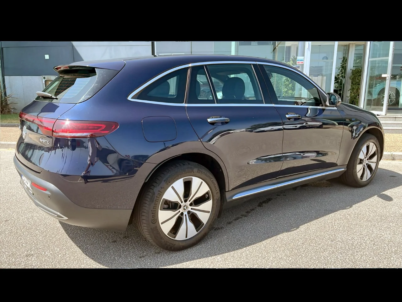 Mercedes Classe EQC 400 11