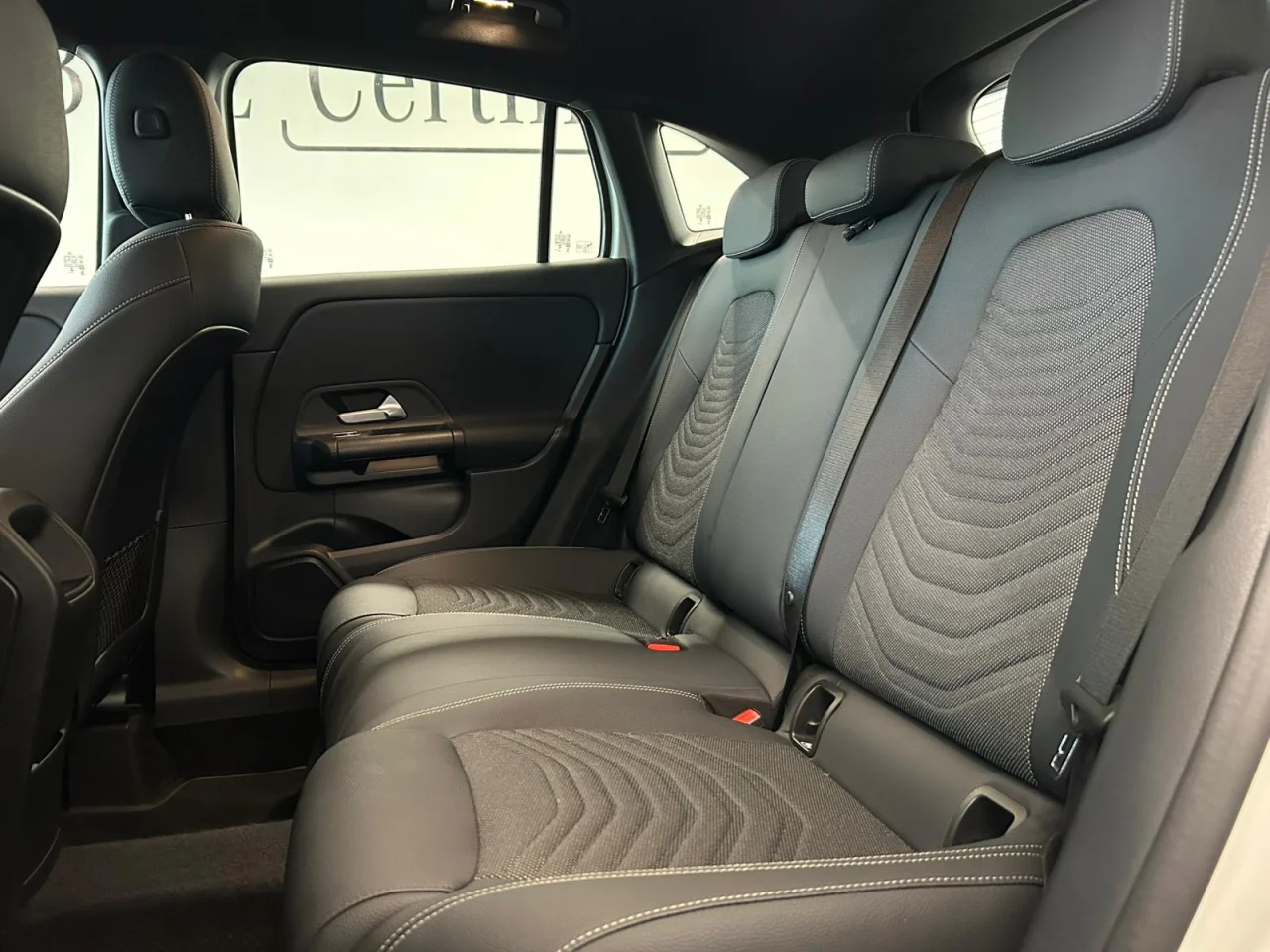 Mercedes GLA 250e 5
