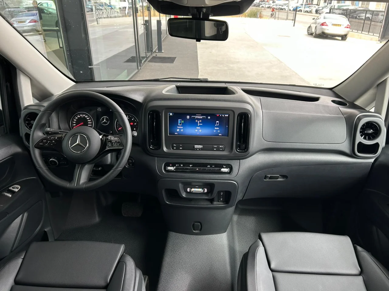 Mercedes Vito 114 / 32 CDI - 5 Lugares 1