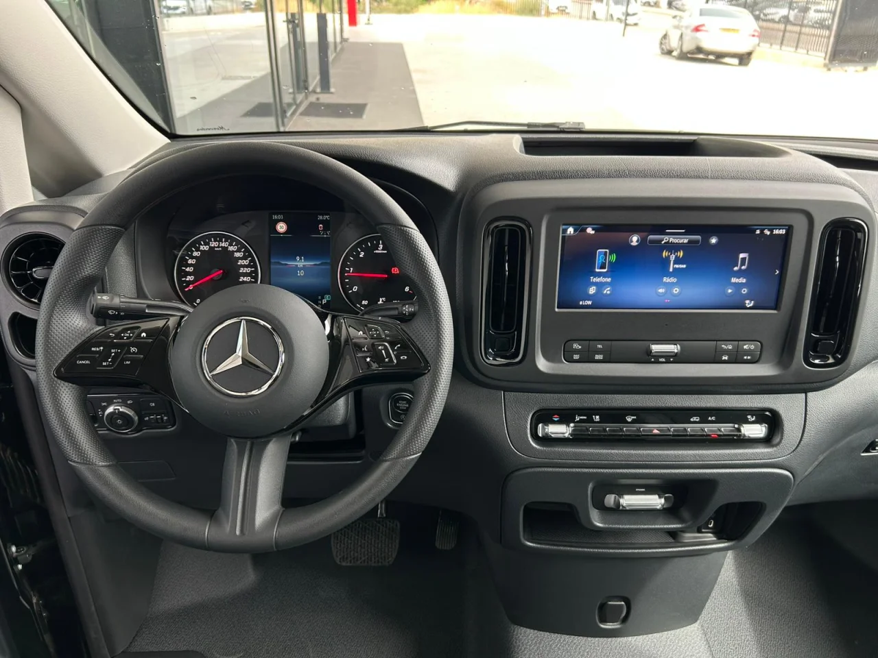 Mercedes Vito 114 / 32 CDI - 5 Lugares 2