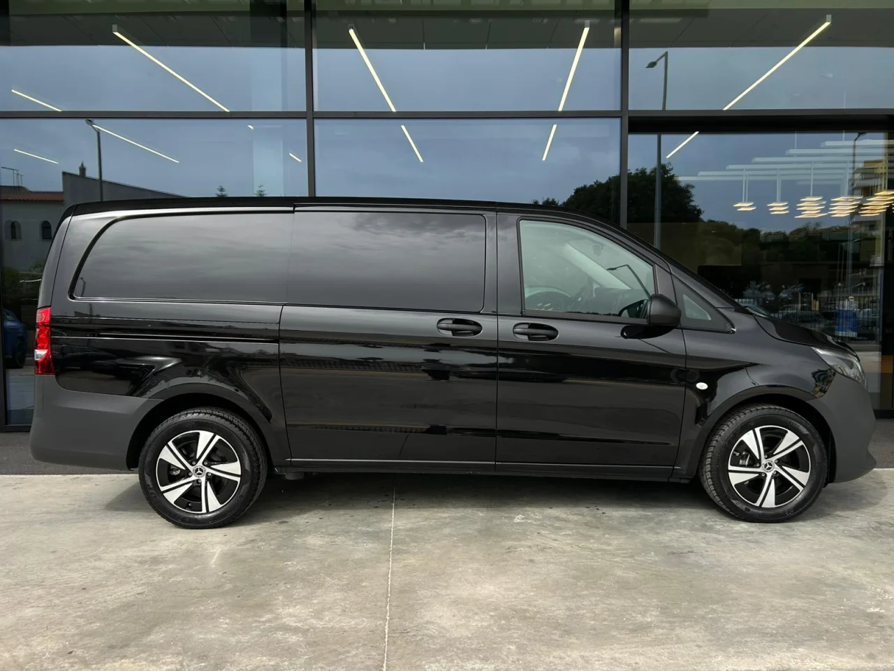 Mercedes Vito 114 / 32 CDI - 5 Lugares 9