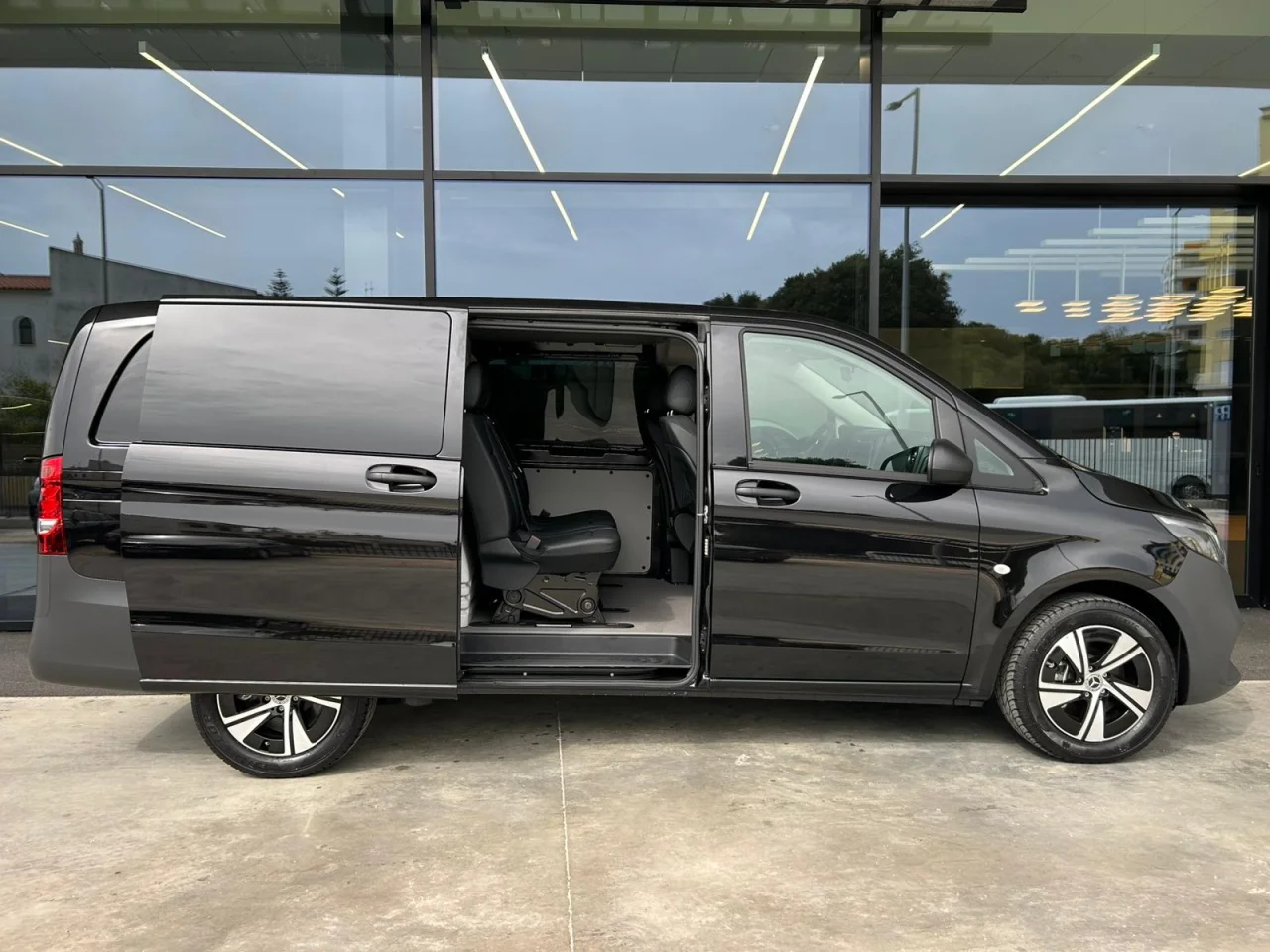Mercedes Vito 114 / 32 CDI - 5 Lugares 10