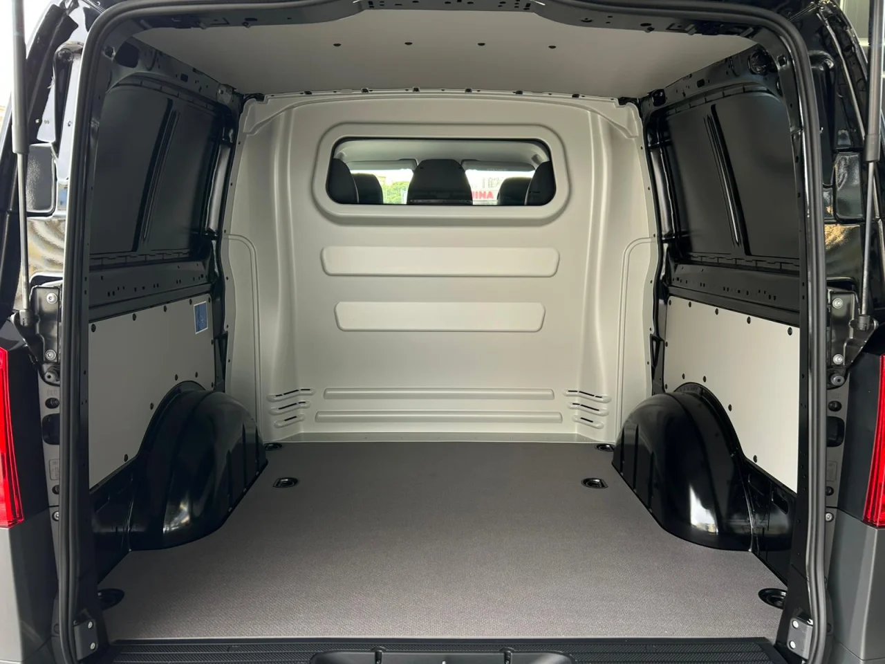 Mercedes Vito 114 / 32 CDI - 5 Lugares 12