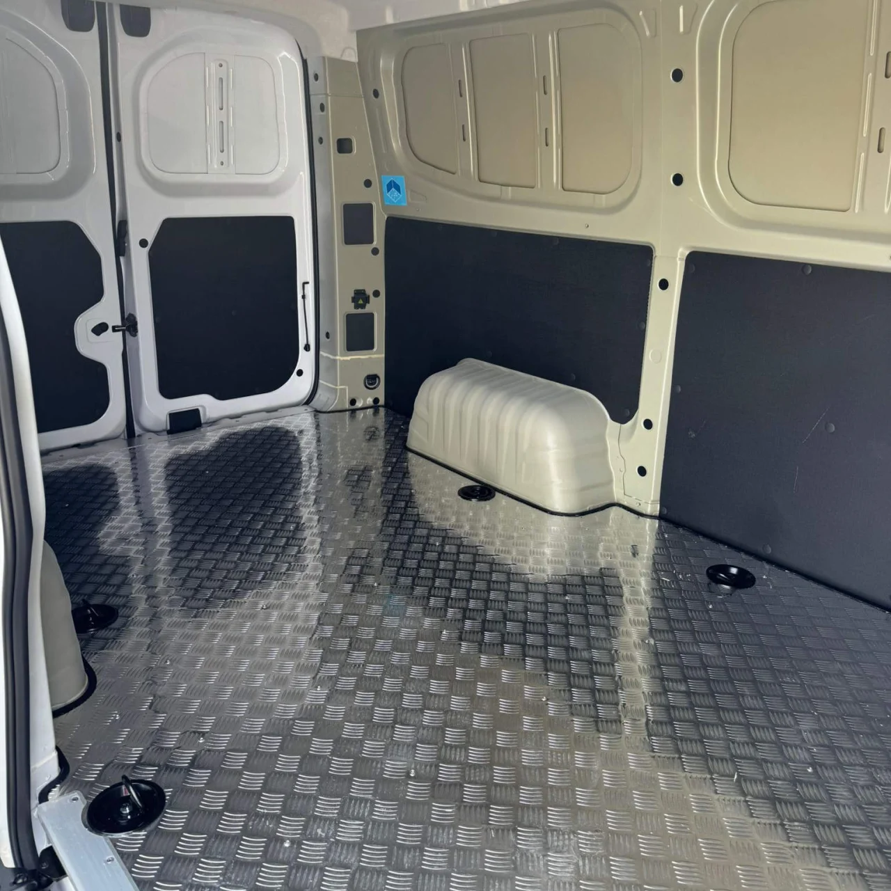 Farizon V7e  Max Range 67kWh 4
