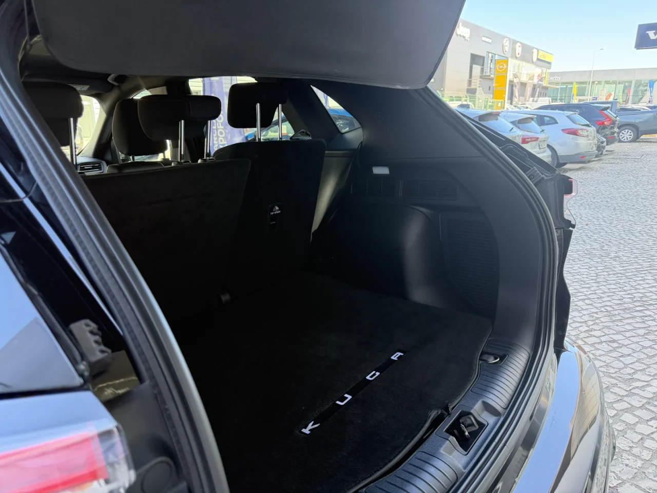 Ford KUGA 1.5 Tdci Ecoblue ST Line 7