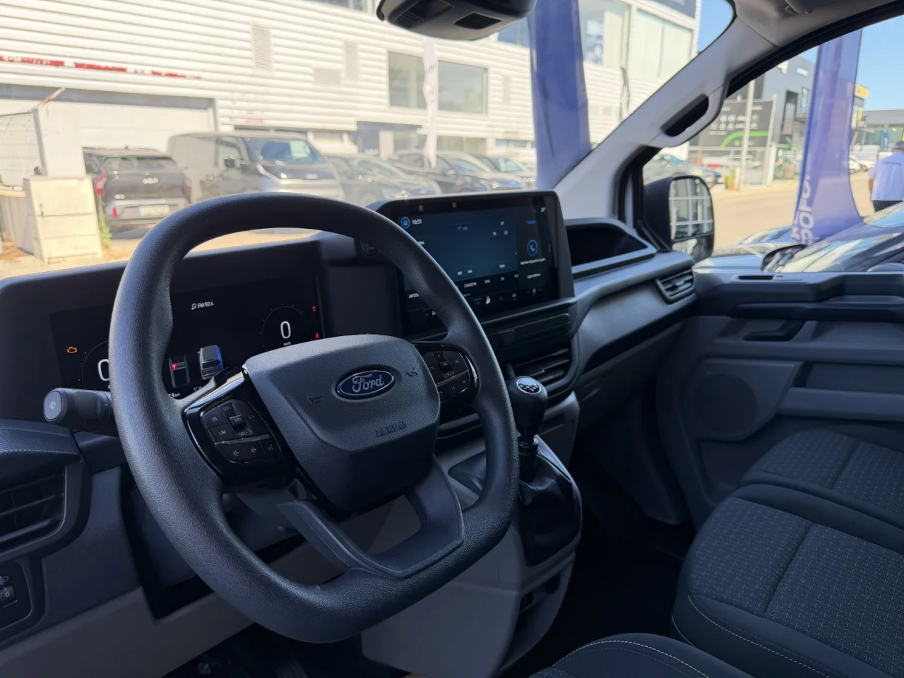 FOrd Transit Custom L2 Van Trend 2.0 EcoBlue 1