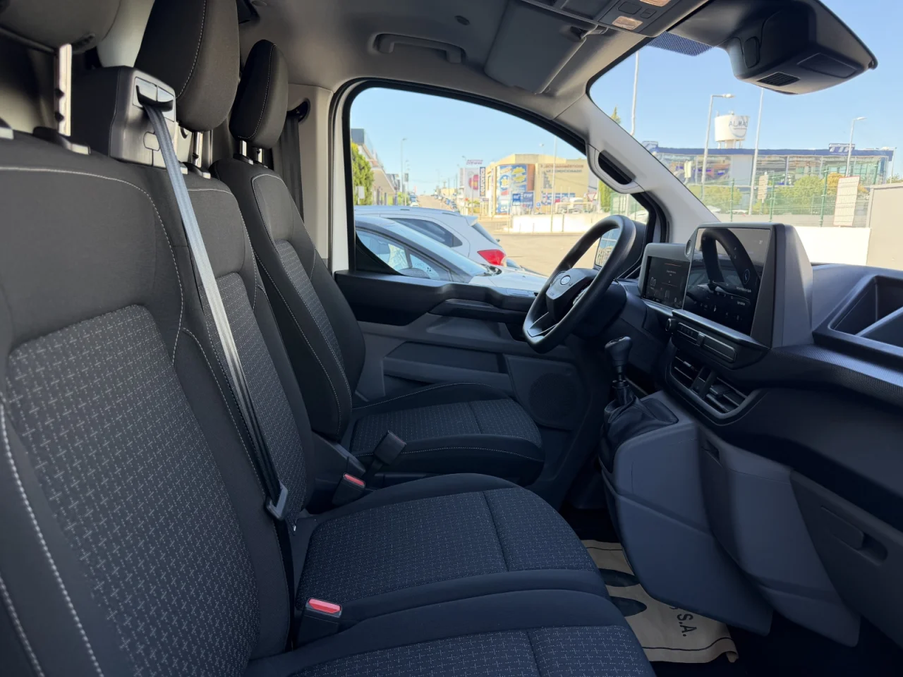 FOrd Transit Custom L2 Van Trend 2.0 EcoBlue 4