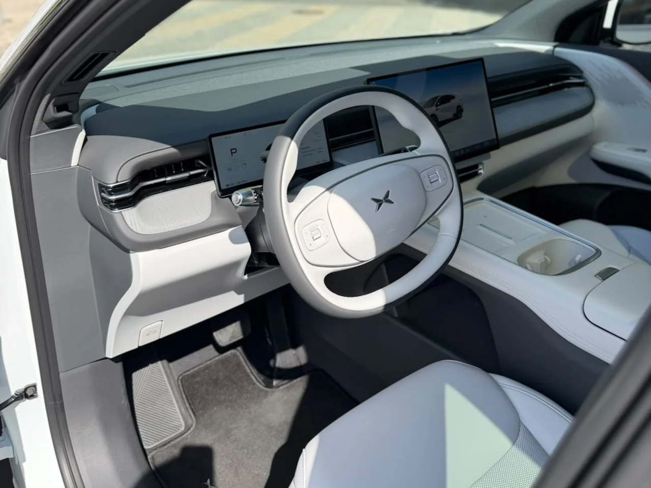 Xpeng G6 68.5 kWh Standard Range 1