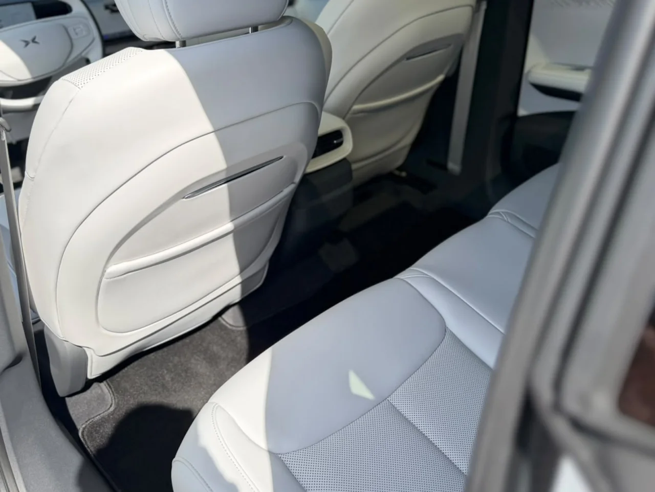 Xpeng G6 68.5 kWh Standard Range 6
