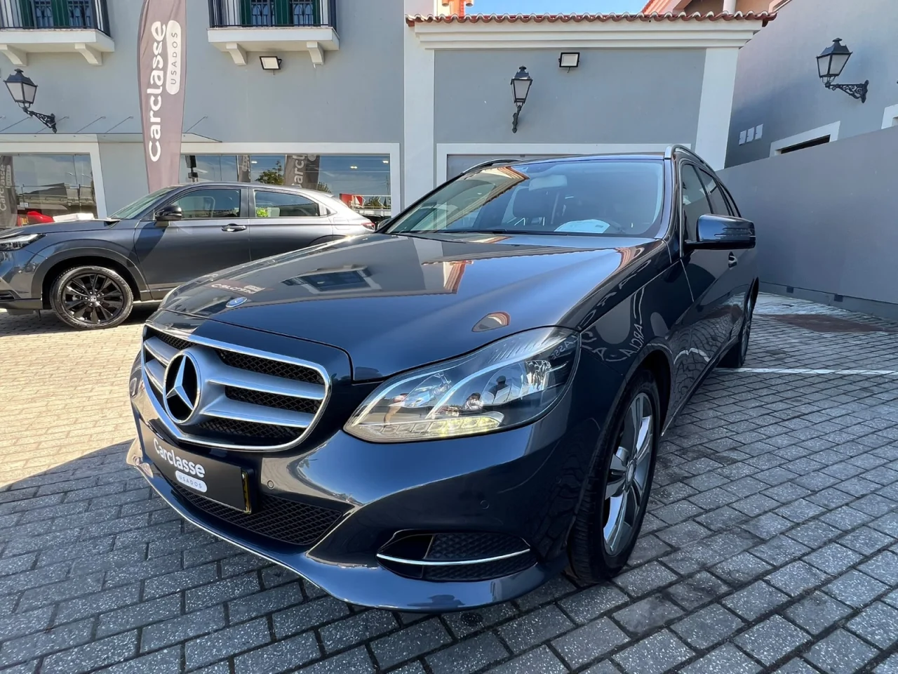 Mercedes-Benz E 220 BlueTEC Avantgarde Auto