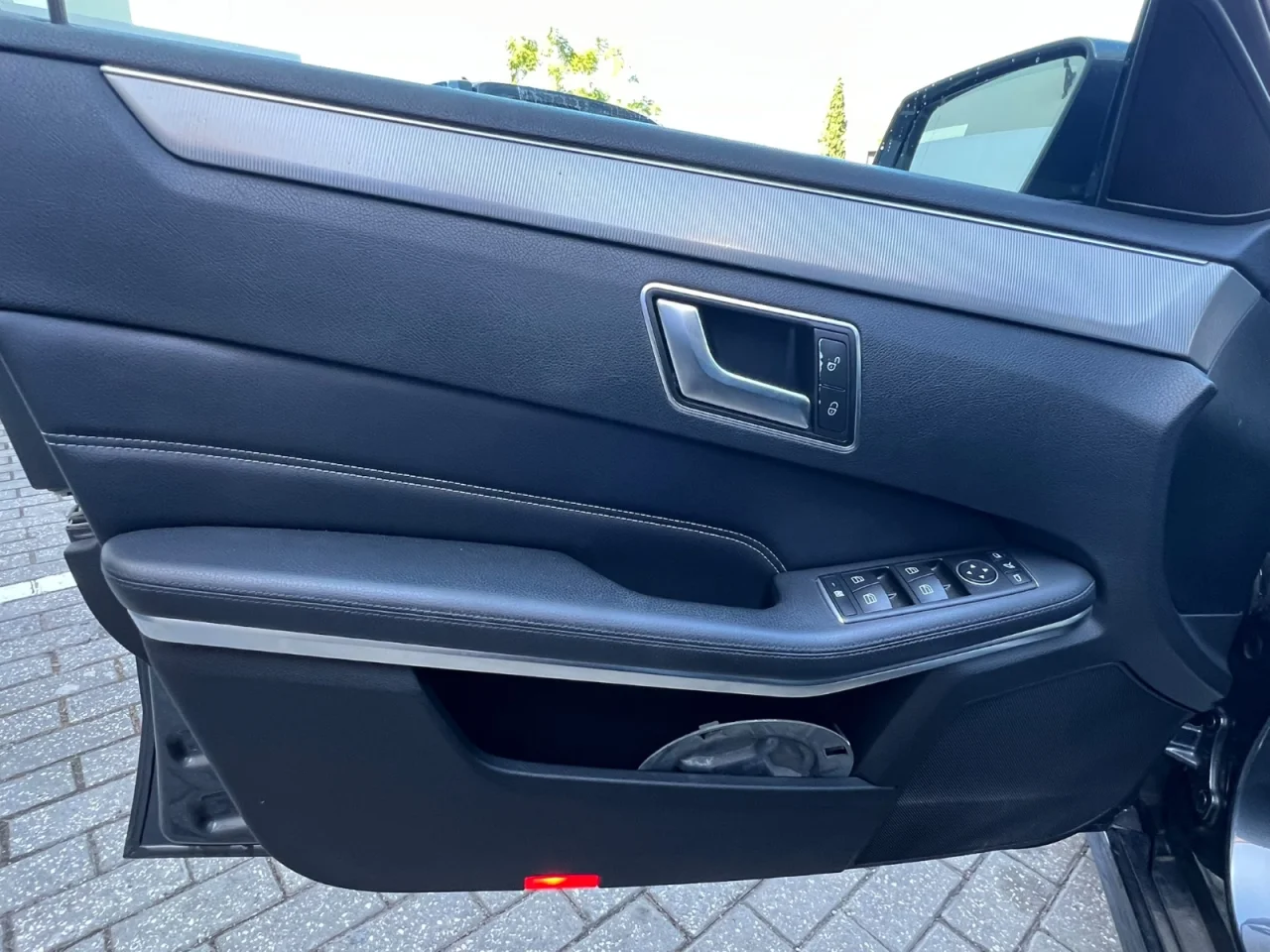 Mercedes-Benz E 220 BlueTEC Avantgarde Auto 3