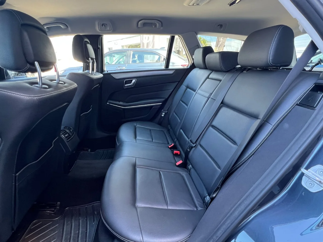 Mercedes-Benz E 220 BlueTEC Avantgarde Auto 4