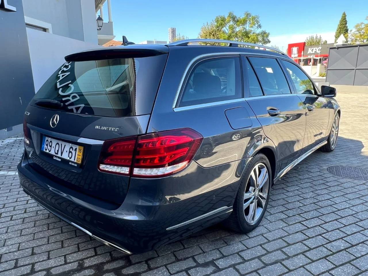 Mercedes-Benz E 220 BlueTEC Avantgarde Auto 10