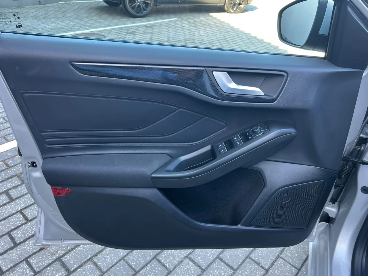Ford Focus St Line MHEV 1.0 Ecoboost 125 cv 2