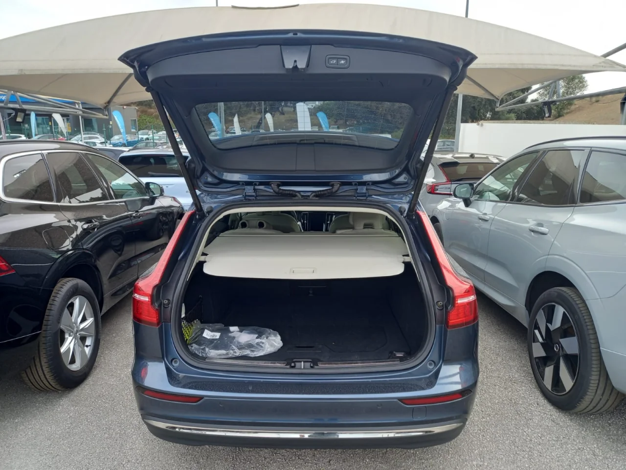 Volvo V60 T6 Core PHEV 6