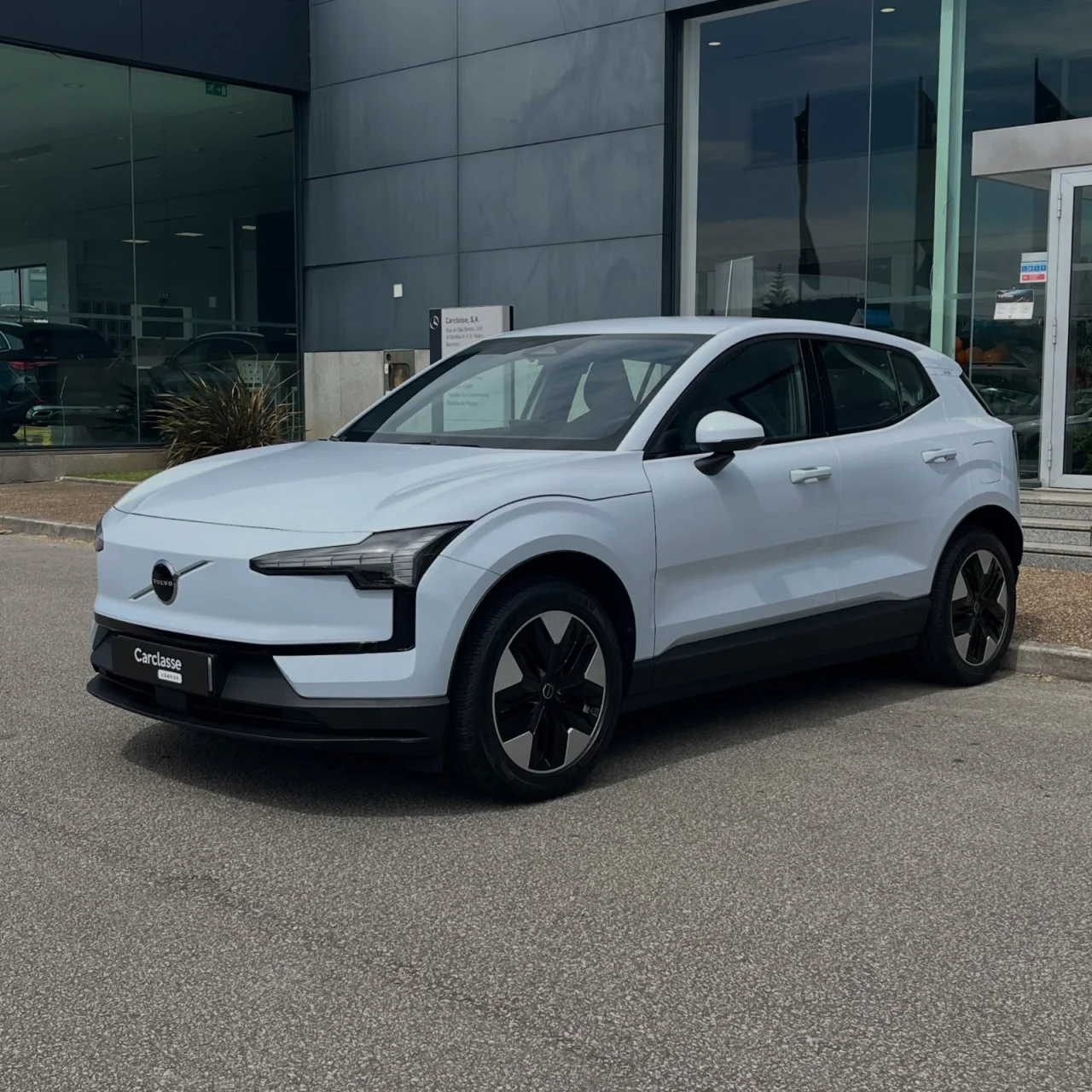 Volvo EX 30 Core