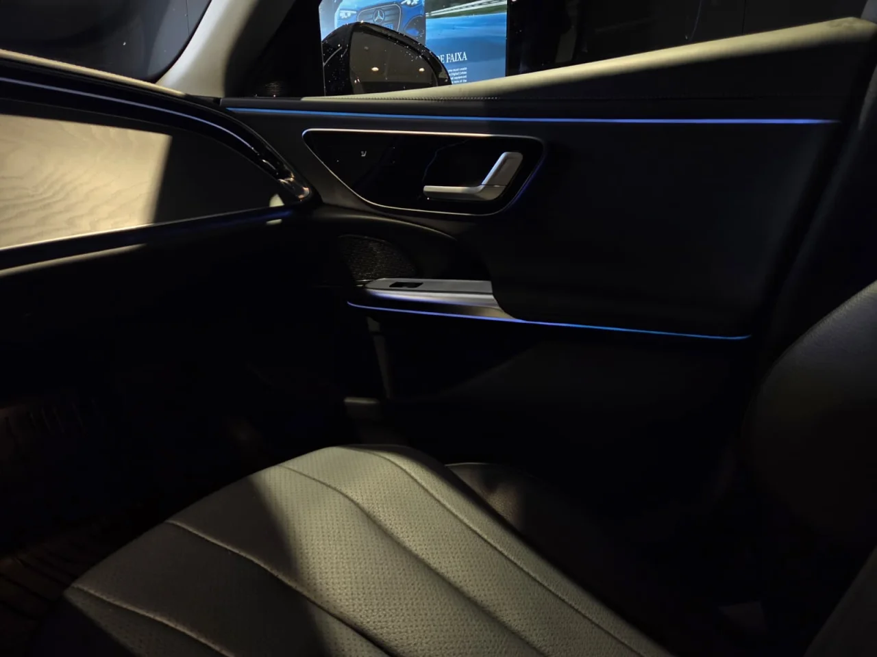 Mercedes Classe E 300 de Station All terrain Avantgarde Advanced 4 Matic 3