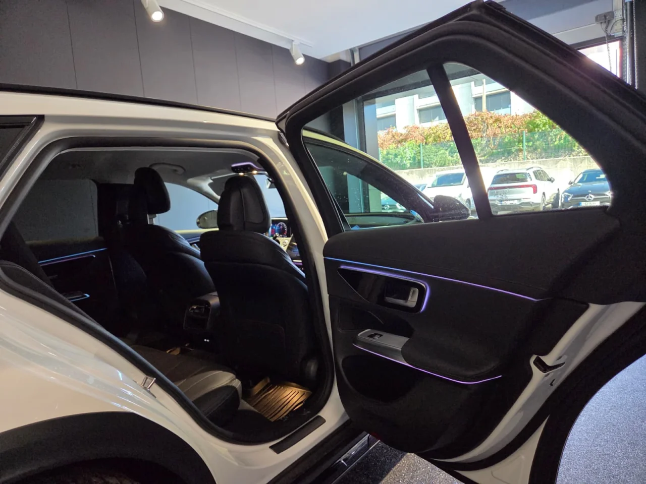 Mercedes Classe E 300 de Station All terrain Avantgarde Advanced 4 Matic 7