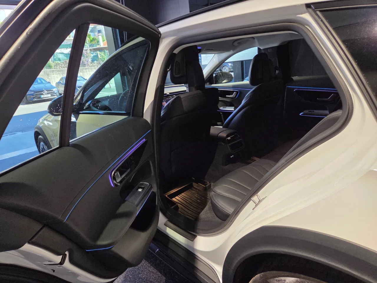 Mercedes Classe E 300 de Station All terrain Avantgarde Advanced 4 Matic 9