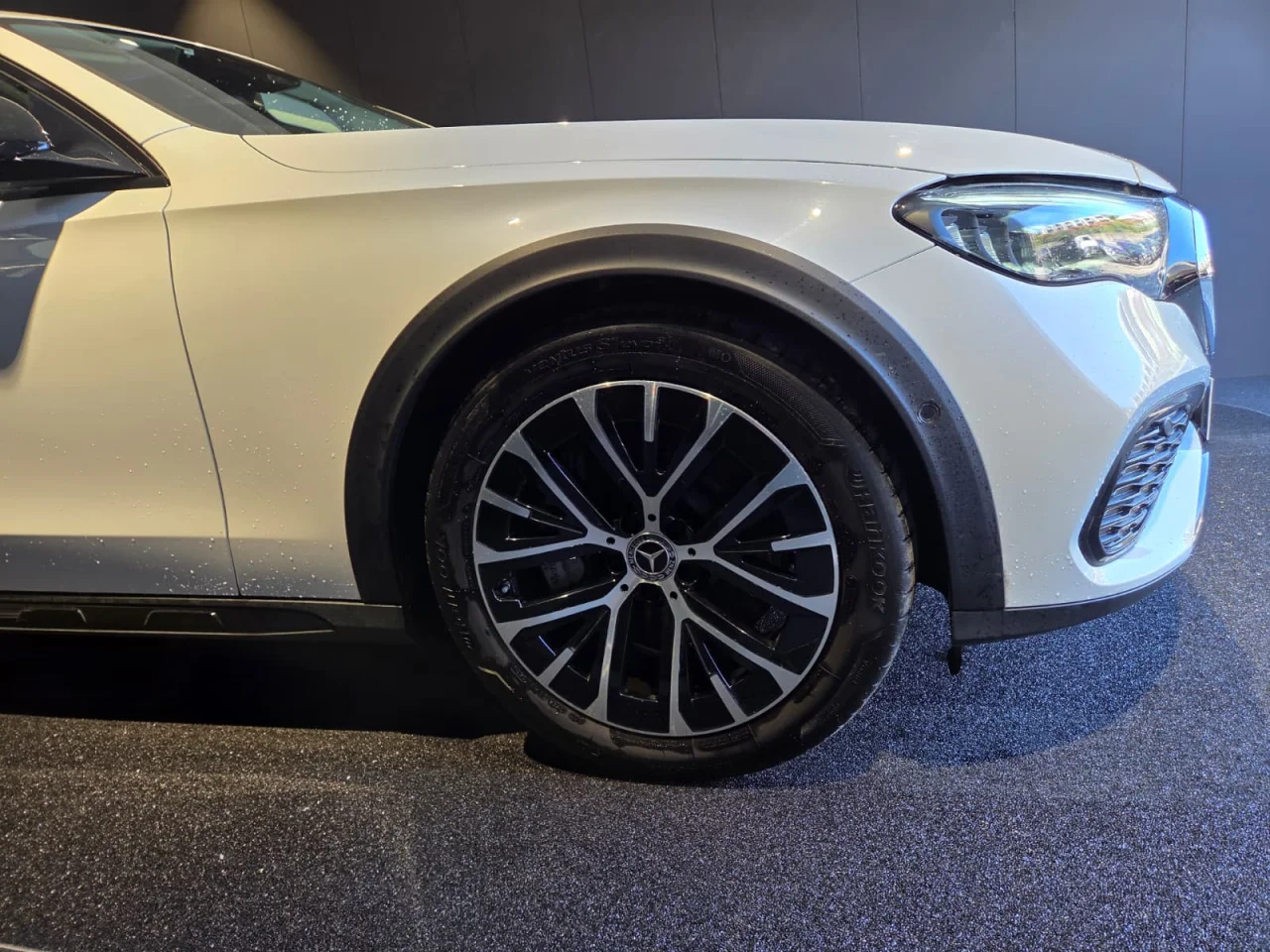 Mercedes Classe E 300 de Station All terrain Avantgarde Advanced 4 Matic 14