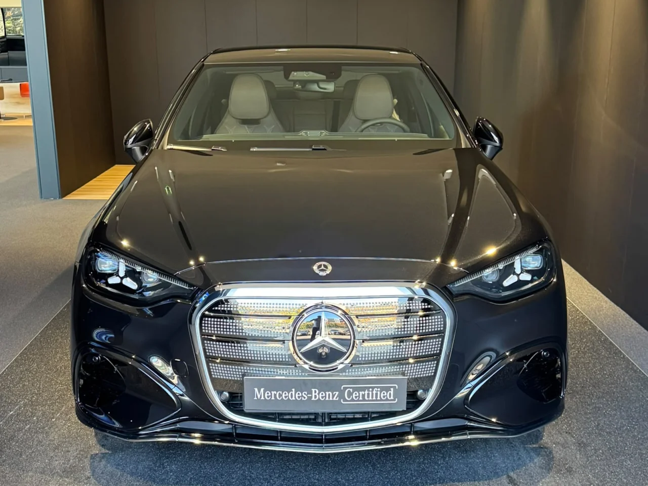 Mercedes Classe C 400 EQ AMG 4 Matic Limousine 10