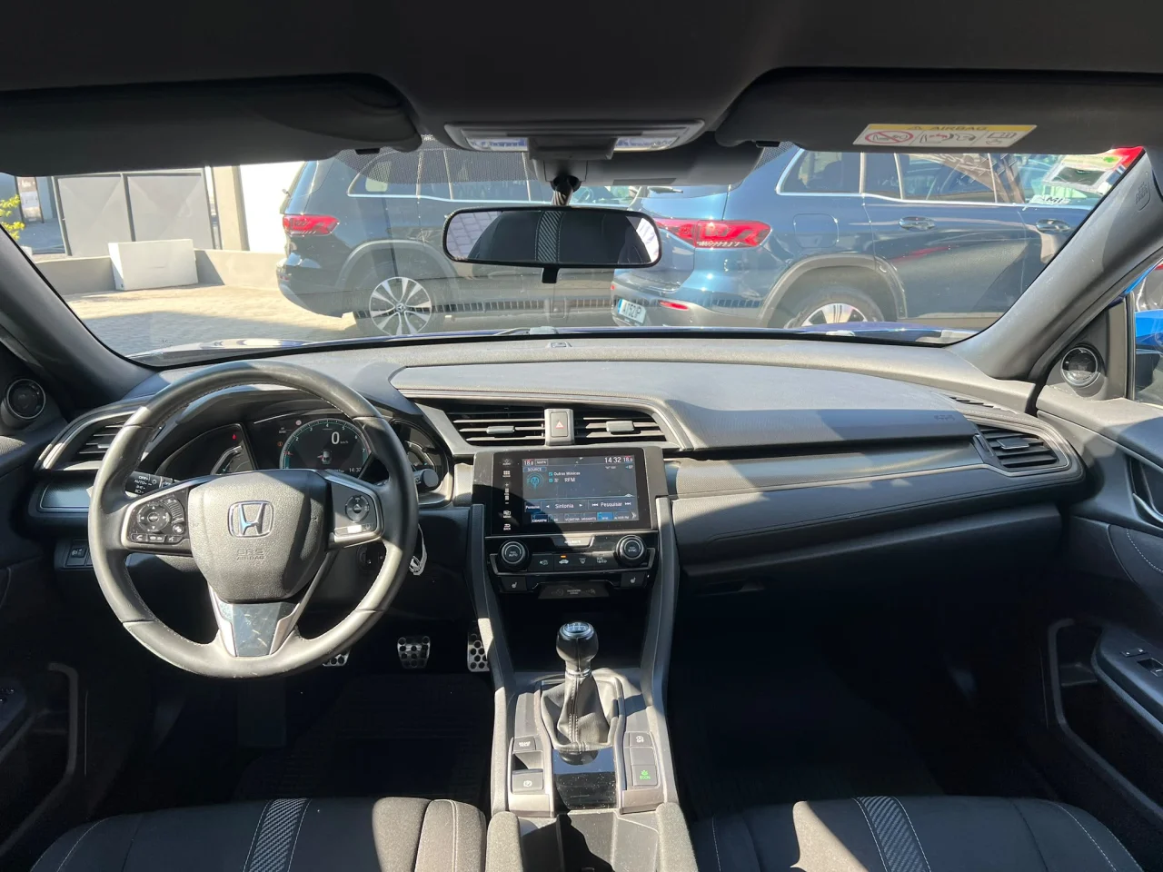 Honda Civic 1.0 i-Vtec Turbo Elegance - Navi 2