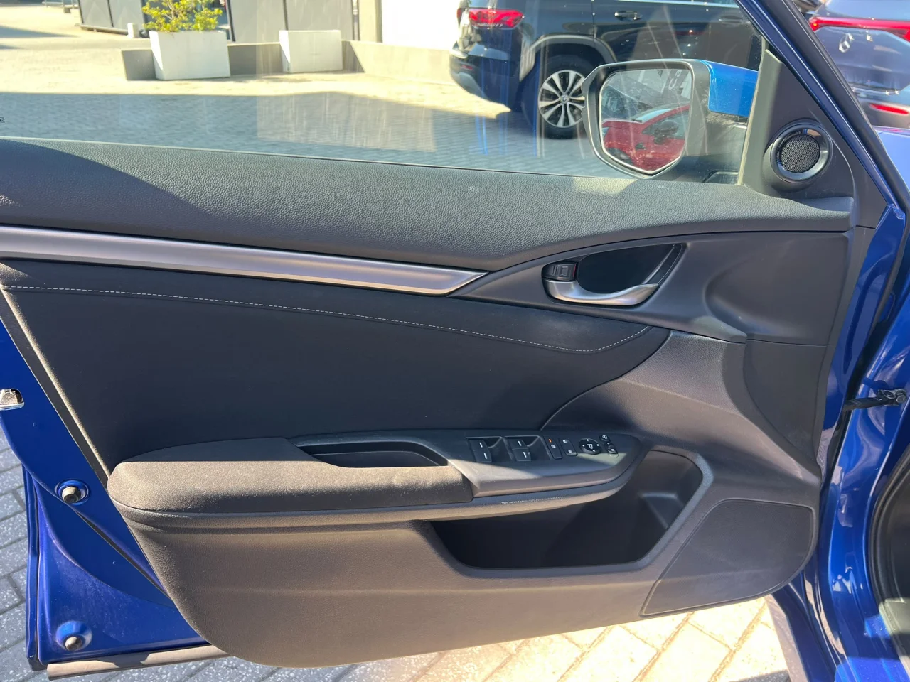 Honda Civic 1.0 i-Vtec Turbo Elegance - Navi 4