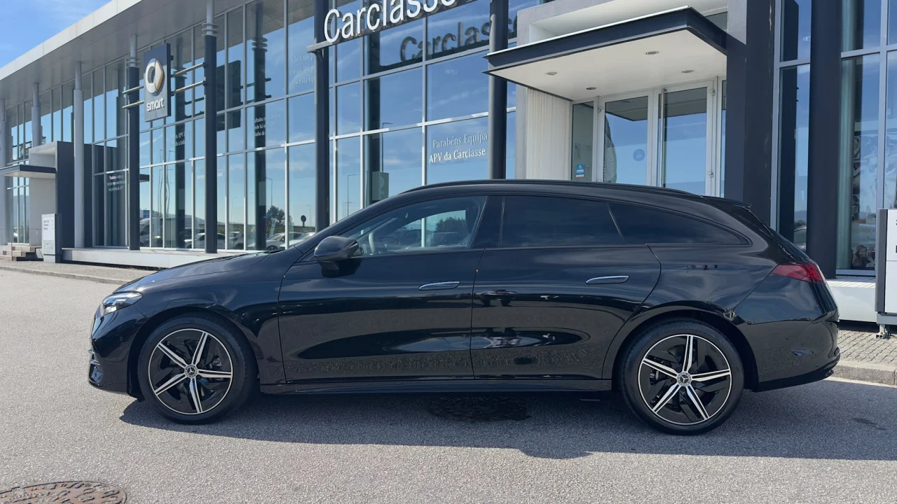 Mercedes Classe CLA 250 + Shooting Brake AMG 10