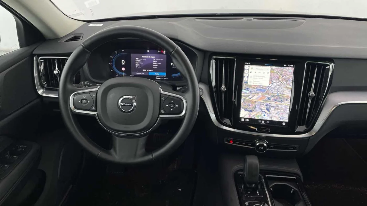 Volvo V60 T6 PHEV 350cv Core 1