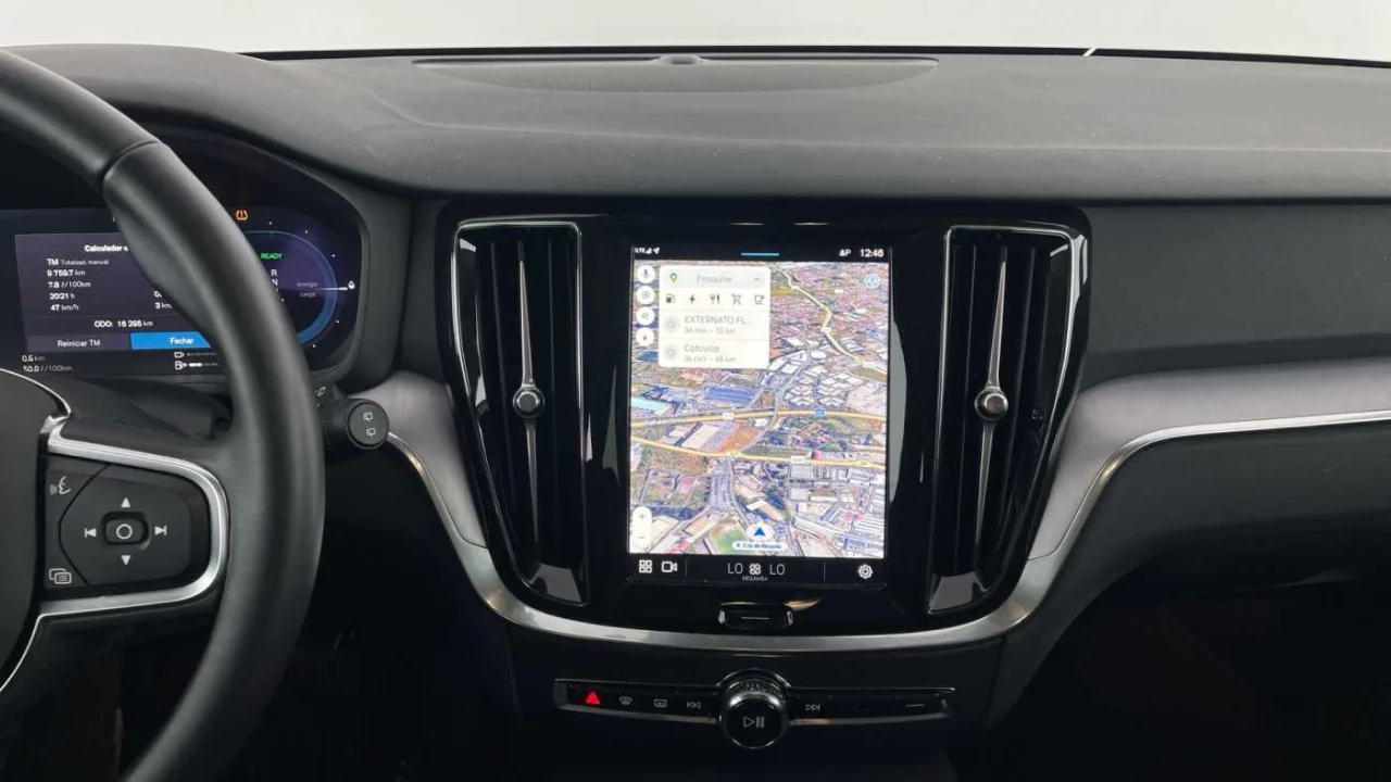 Volvo V60 T6 PHEV 350cv Core 3