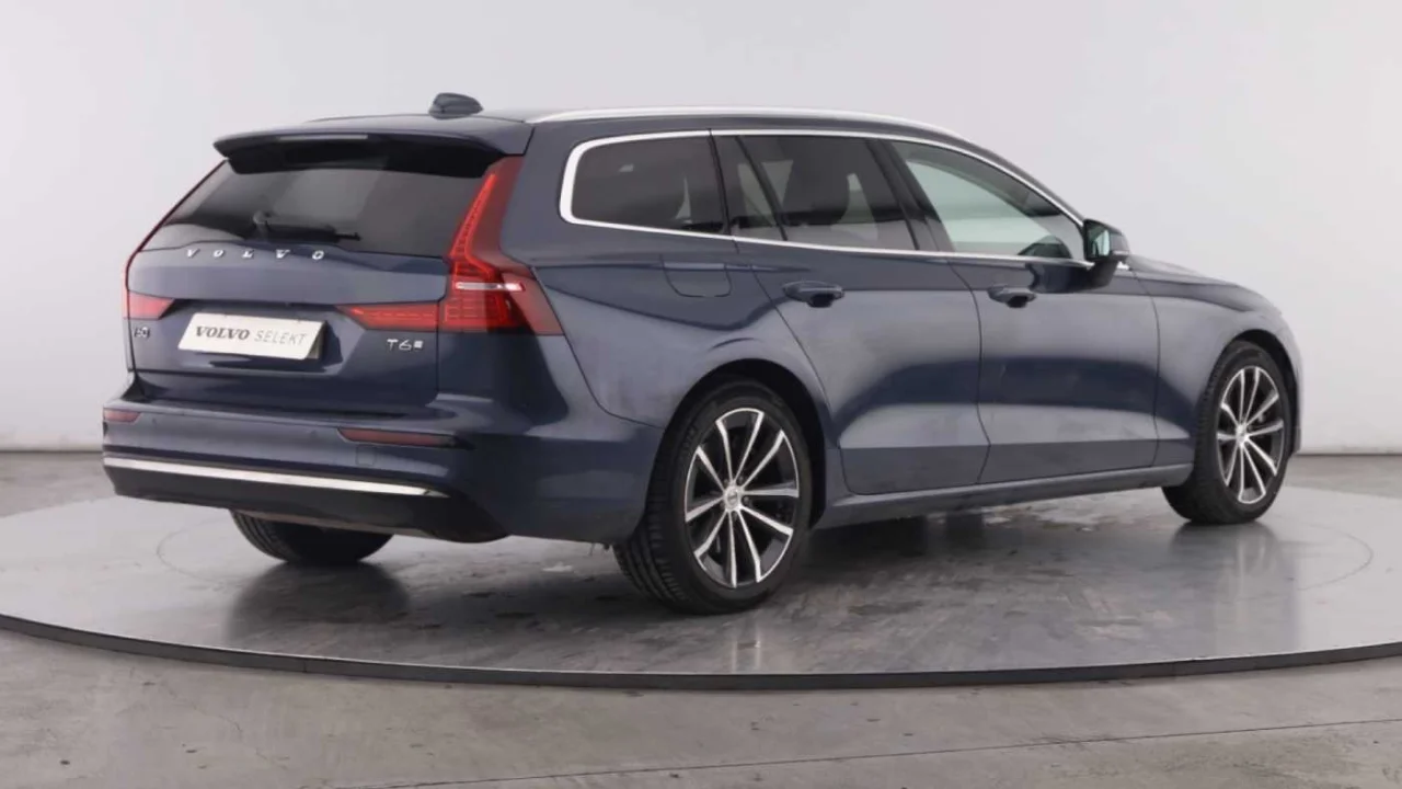 Volvo V60 T6 PHEV 350cv Core 9