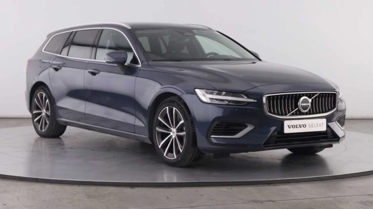 Volvo V60 T6 PHEV 350cv Core 13
