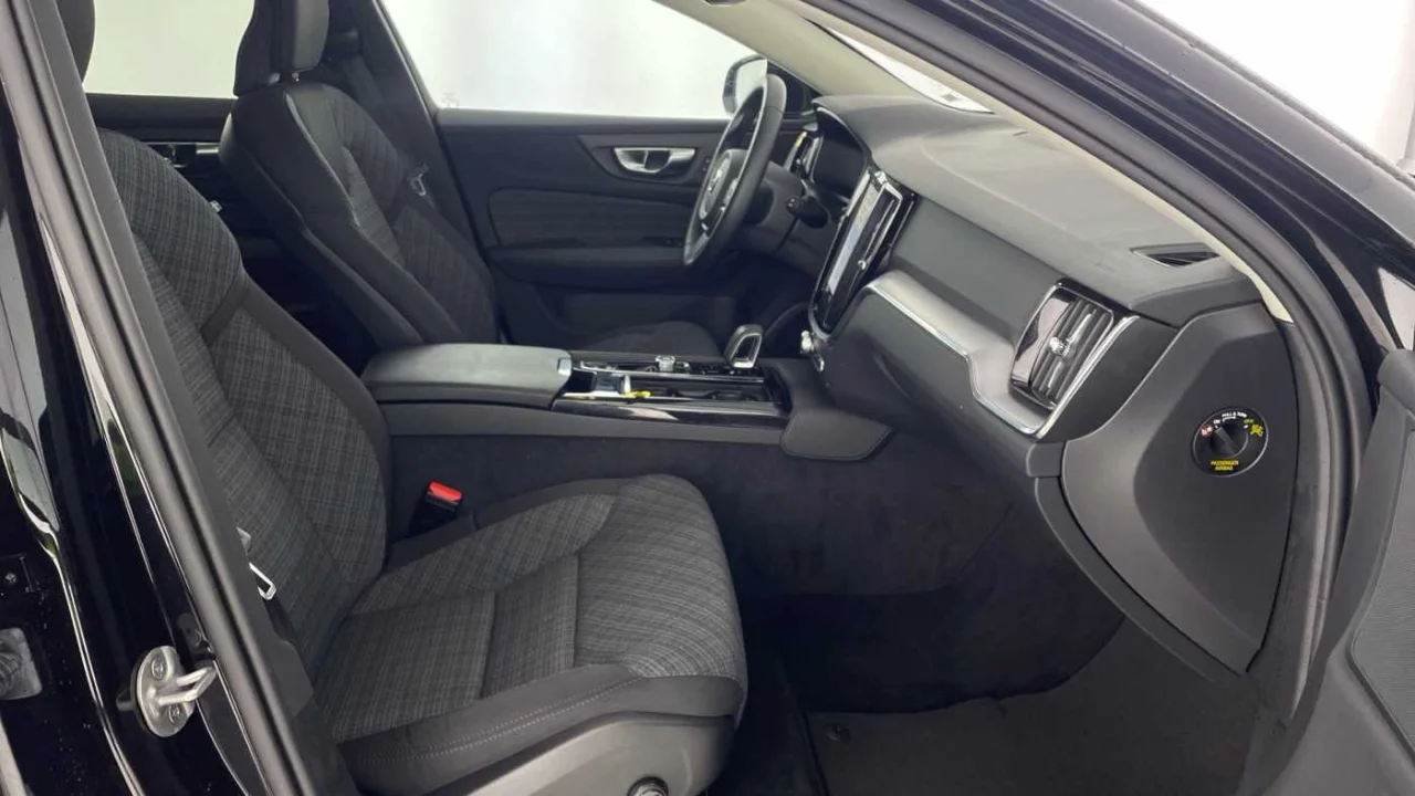 Volvo V60 T6 PHEV 350cv Core 2