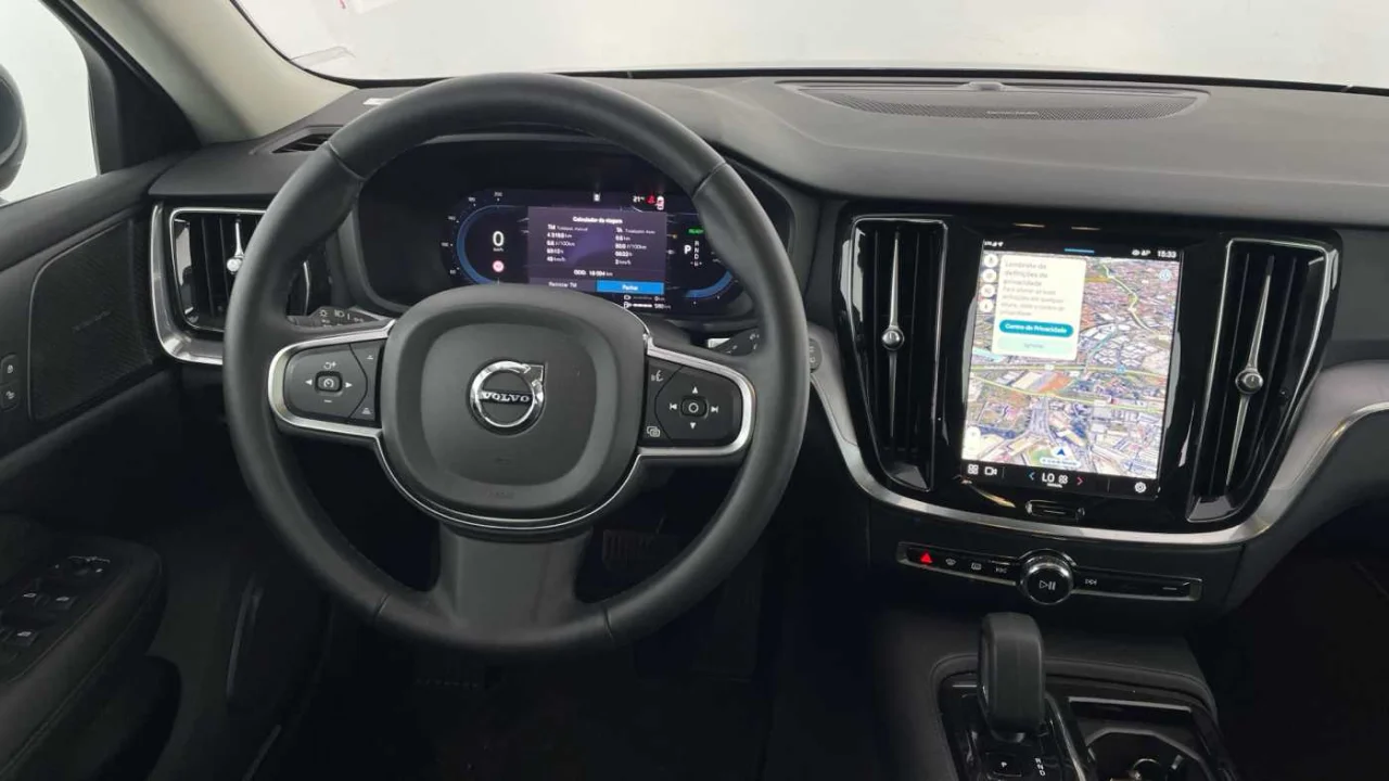 Volvo V60 T6 PHEV 350cv Core 1