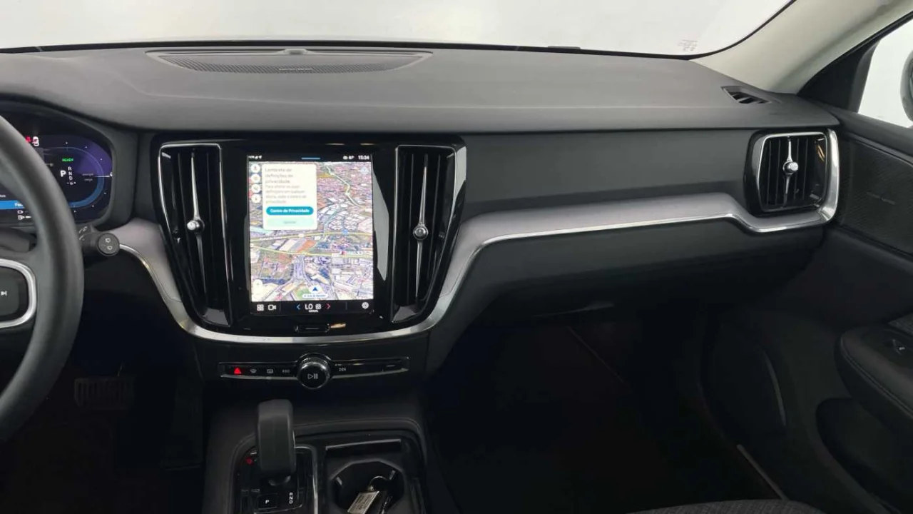 Volvo V60 T6 PHEV 350cv Core 3