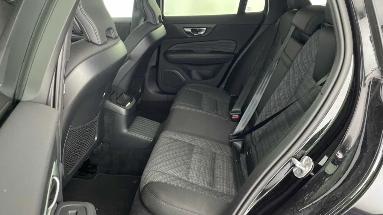 Volvo V60 T6 PHEV 350cv Core 4