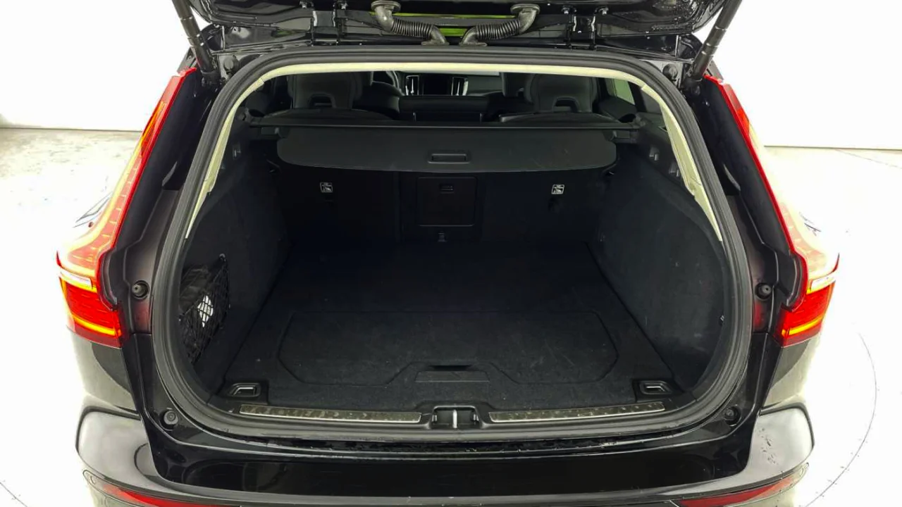 Volvo V60 T6 PHEV 350cv Core 9