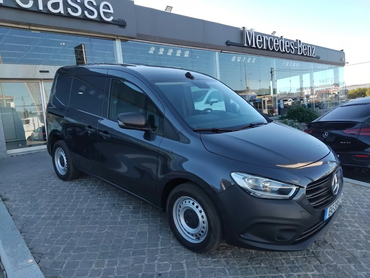 Mercedes e-Citan Van 8