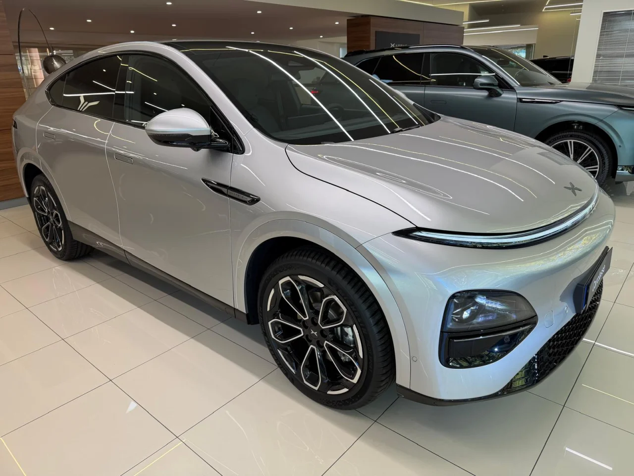 Xpeng G6 68.5 kWh Standard Range 8