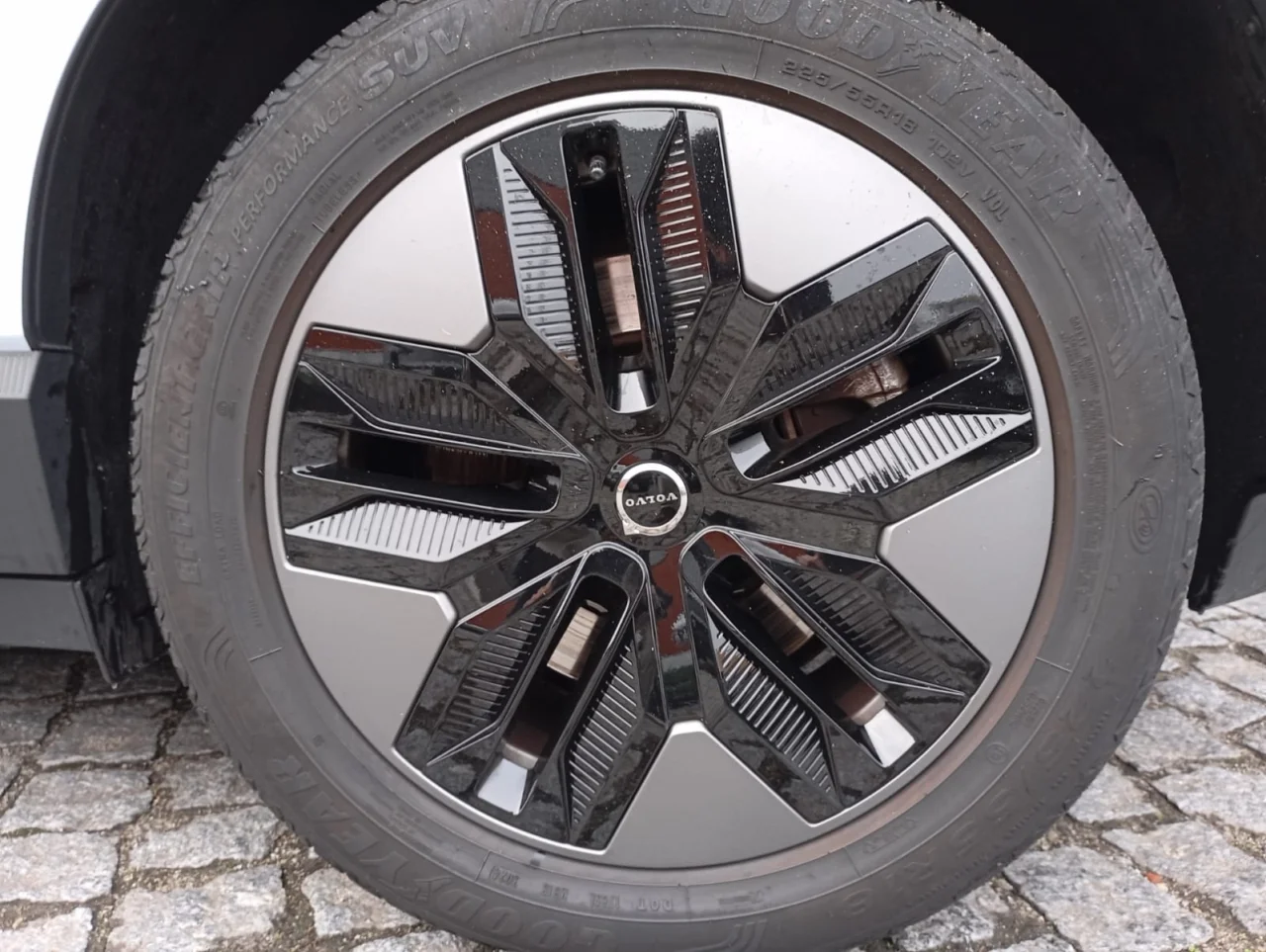 Volvo EX30 Plus 51 kwh 7