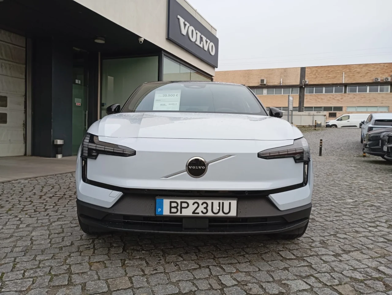 Volvo EX30 Plus 51 kwh 10