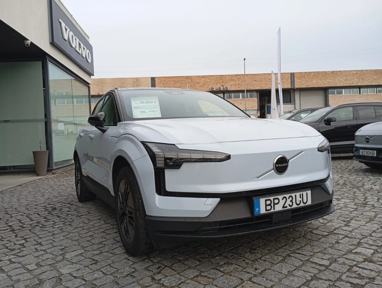 Volvo EX30 Plus 51 kwh 11