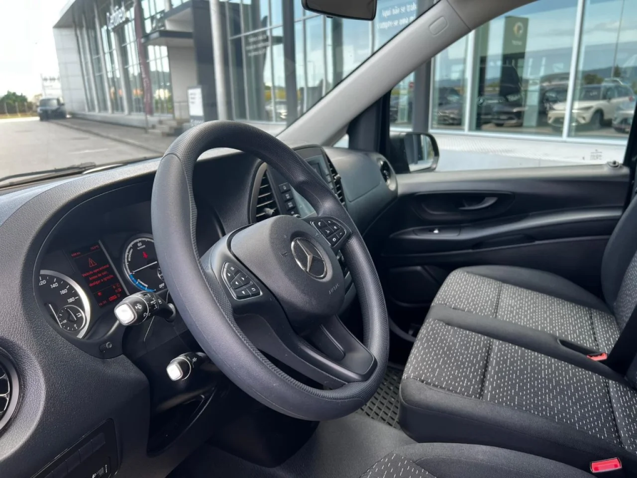 Mercedes eVito Tourer 5